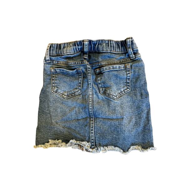 Cat & Jack Girls Distressed Cut Off Denim Jean Skirt Size 6X Small - Picture 2 of 4